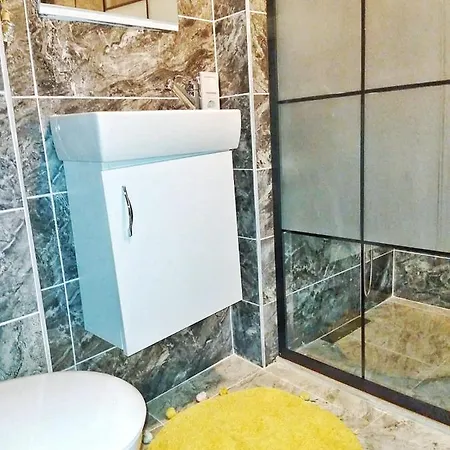 Flat In Yalika Appartamento